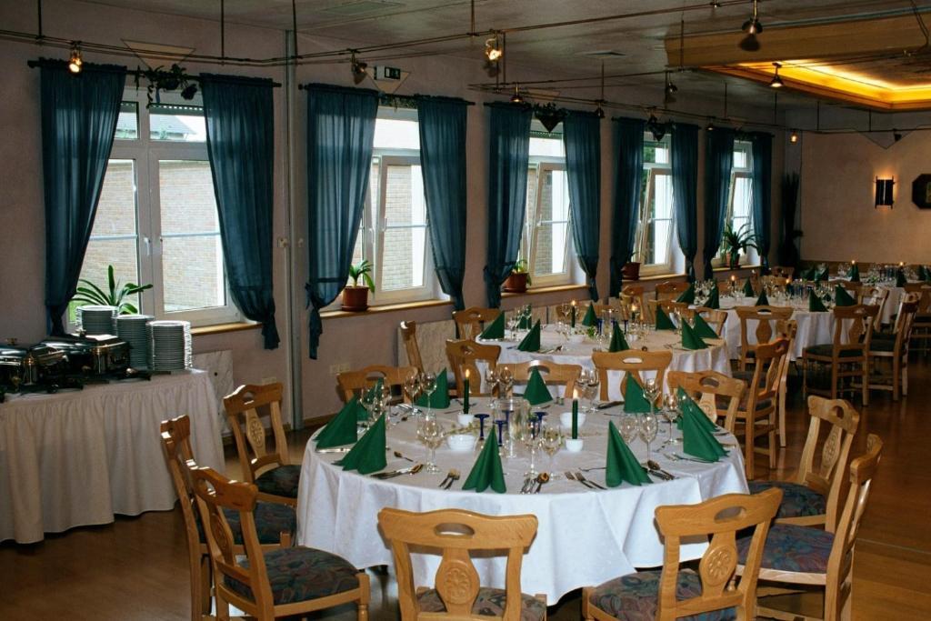 Hotel-Restaurant Gerold Paderborn Exterior foto